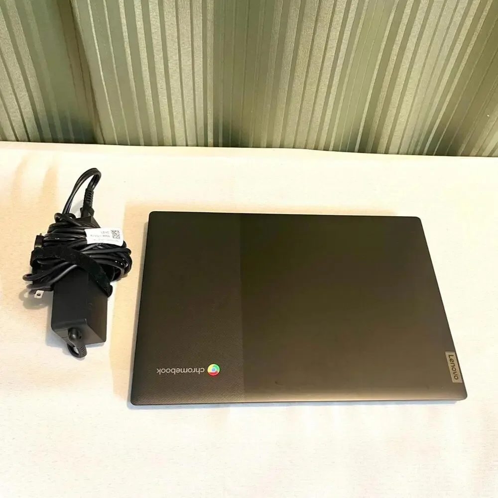 Lenovo IdeaPad 3 11 Chromebook Laptop - 11.6